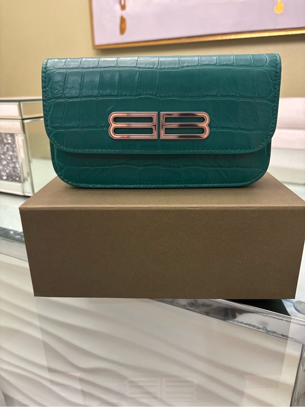 Authentic Balenciaga Gossip Wallet on Chain (WOC) in Jade green - Picture 2 of 15